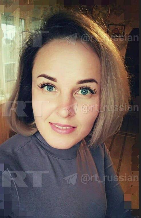 BowesChay's tweet photo. While Zelensky was in France being idolised by his pupeteers-

His terrorist army was busy killing civillians 

She was murdered when his Nazi adoring Fanatics struck a kids football teams bus from Belarus in Bryansk Russia. https://t.co/kD3lUAvsWW