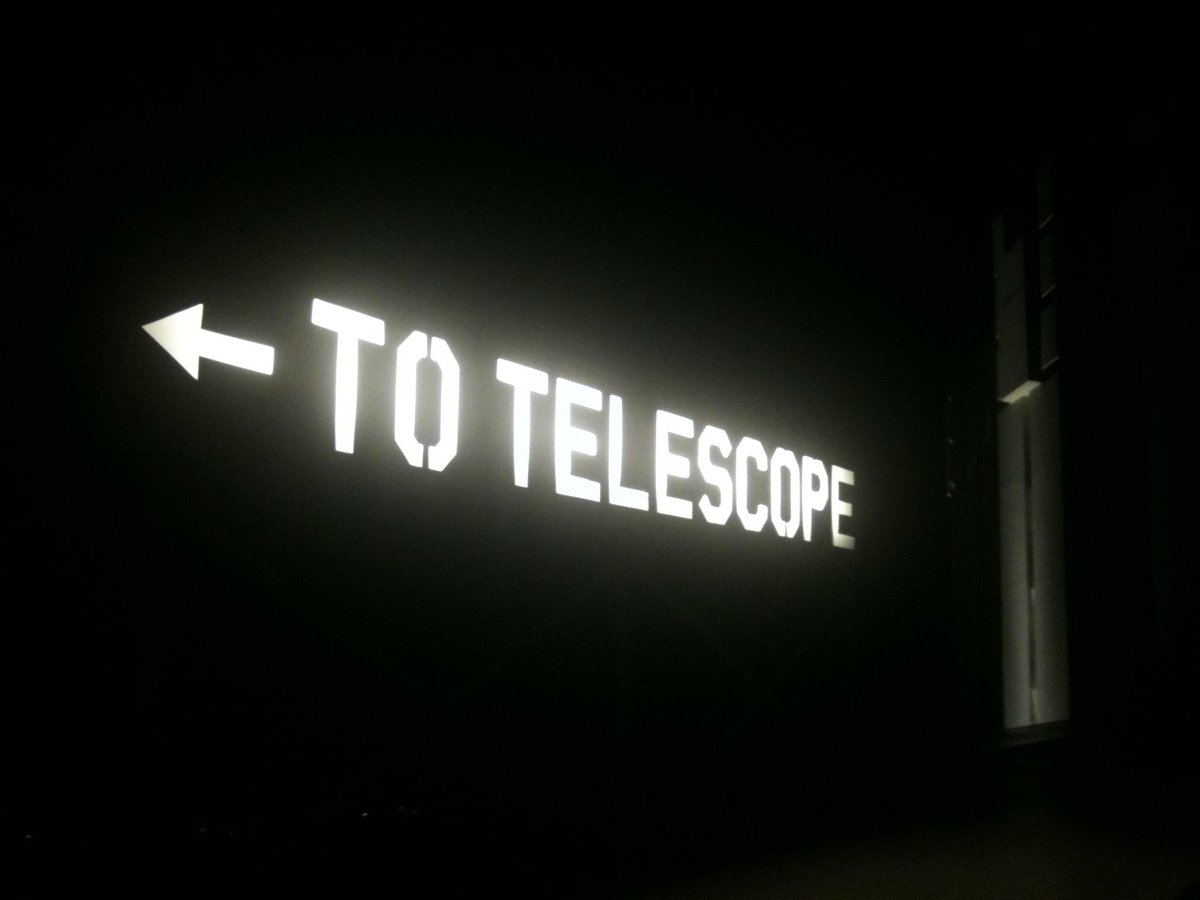 DfrozA's tweet photo. A 17th of june point-of-view

at the Griffith Observatory in Los Angeles in 2012 https://t.co/hJdPYfjcVm