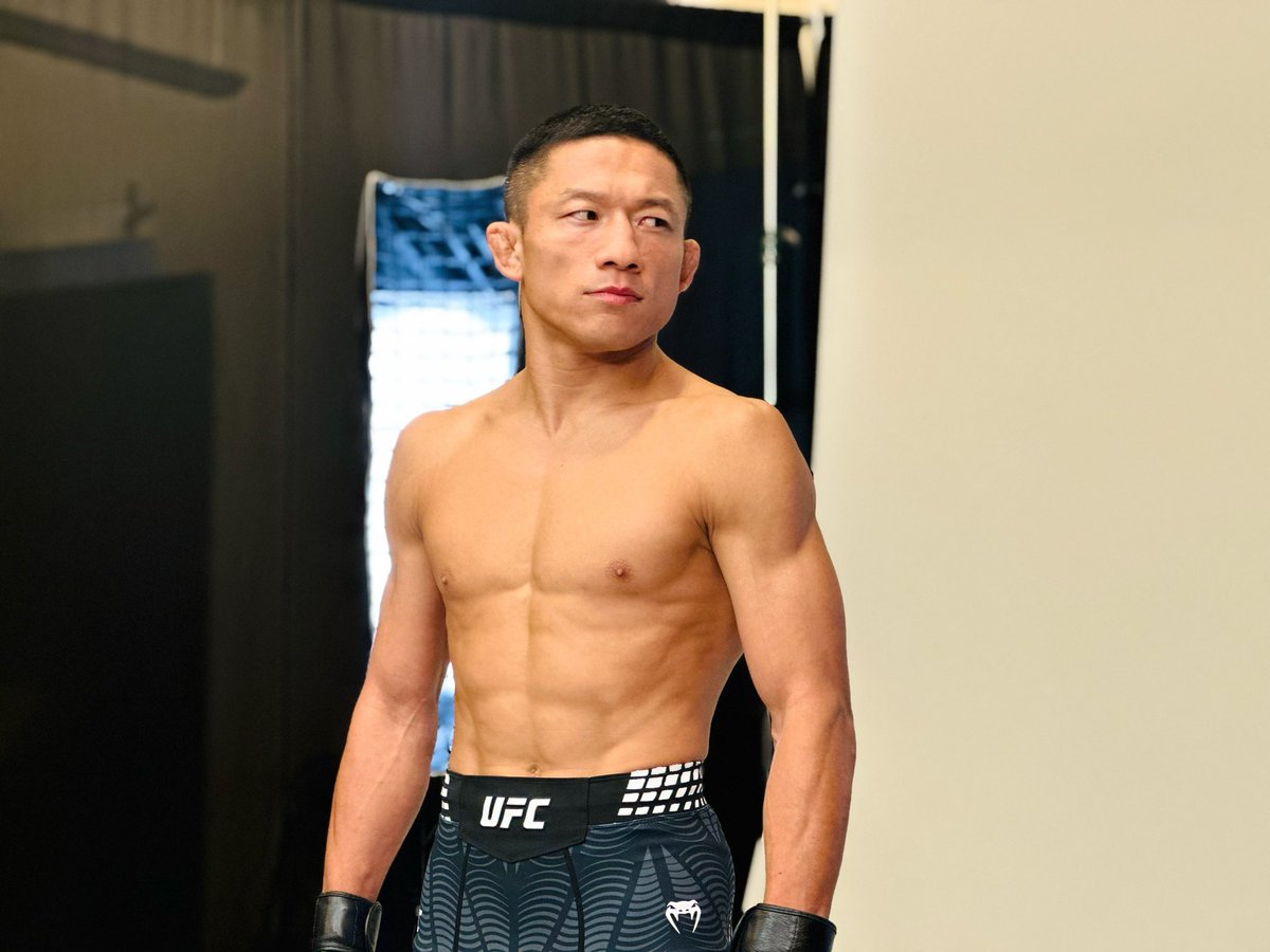 kyoji1012's tweet photo. Almost time.
#UFCVegas119 https://t.co/Y3CMxKrZWs