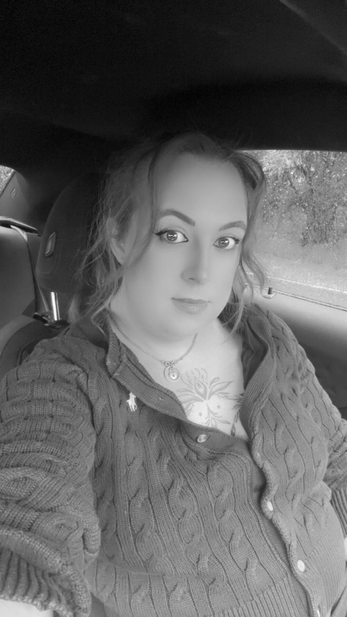 readhead_angel's tweet photo. Off to go ruin someone’s life…. https://t.co/xDde0wLcLE
