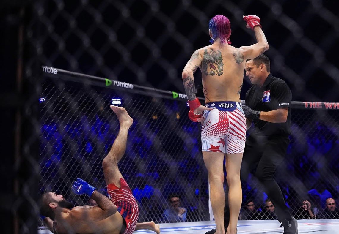 die4victor's tweet photo. @SugaSeanMMA 🐐 https://t.co/GKj4h3HrNu
