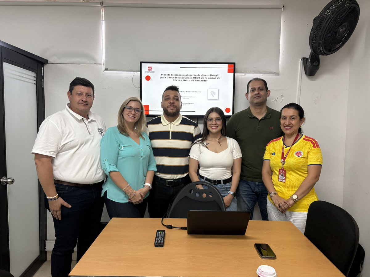 ComercioIntUFPS's tweet photo. Sustentaciones del Programa Académico #ComercioInternacionalUFPS.

Felicitaciones a la próxima colega profesional.

#JuntosPorLaRenovación
#TodosSomosCalidad https://t.co/IcnkwCRBEb