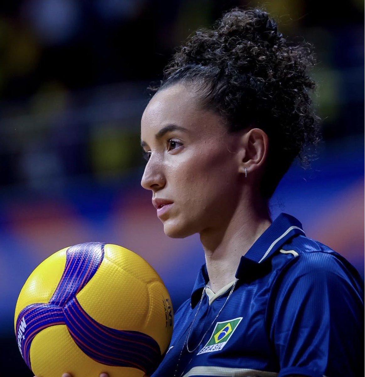 RAM10215's tweet photo. ❌ Gabi não foi relacionada para a partida contra Bélgica https://t.co/5WklEhf9RF