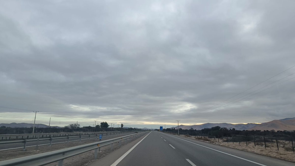 AnyMeV's tweet photo. Así camino a Caldera
@Sepulinares https://t.co/Z1Hah3mR8G