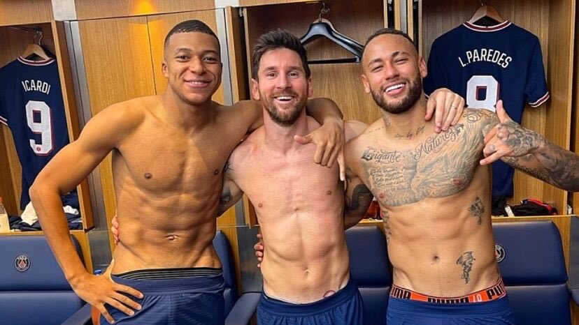 Sofillios's tweet photo. @cagiago_ There is a difference between supporting Argentina and supporting Messi https://t.co/ija491D9Wy