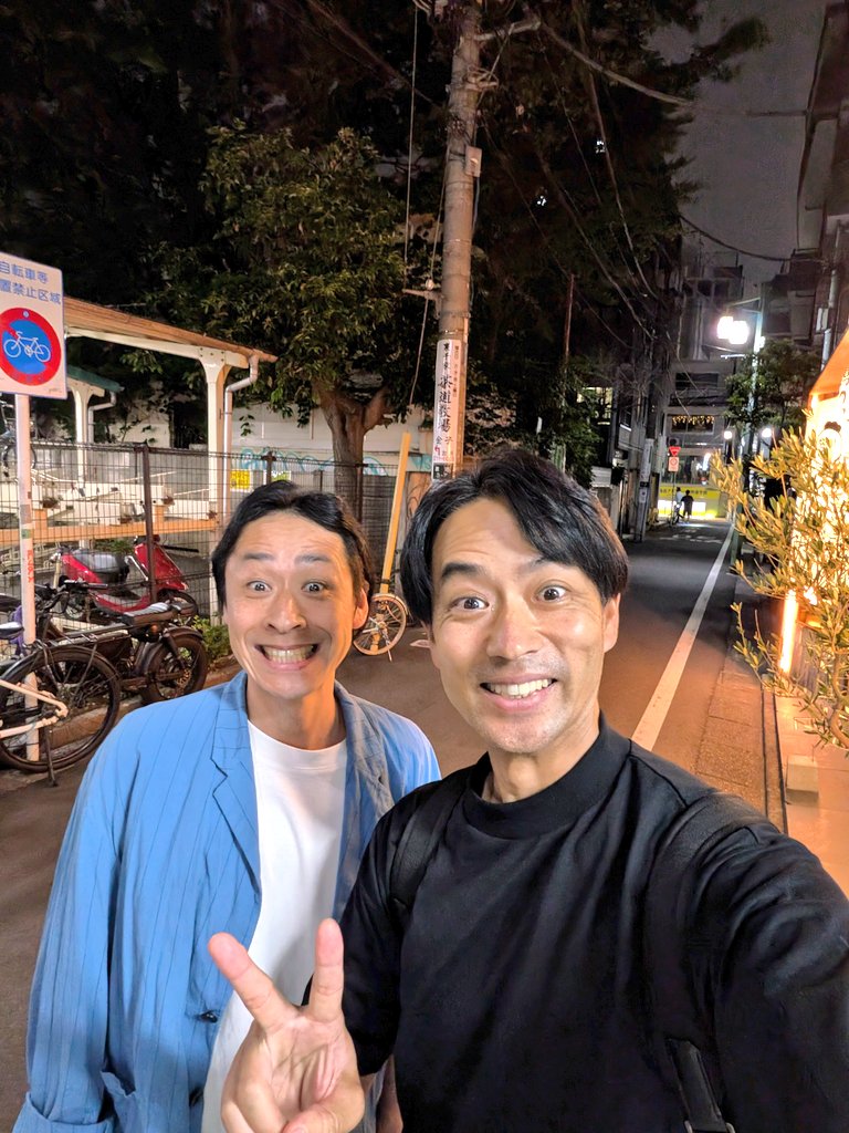 masdayji's tweet photo. のよっち演出舞台を観に行きました
オムニバスで見やすく
楽しい作品でした✨
（土曜までです☝️）
#舞台
#野依健吾 演出 https://t.co/wYAoPdjynj