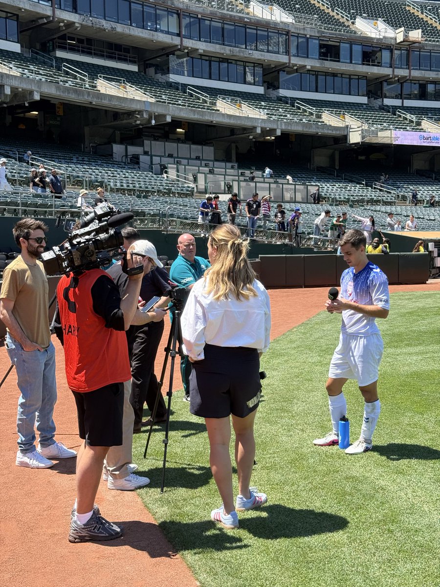 TimothyBelin_'s tweet photo. Sam McIllhatton getting interviewed by the Australian press that are in Oakland for the World Cup. https://t.co/glMprPJJxn