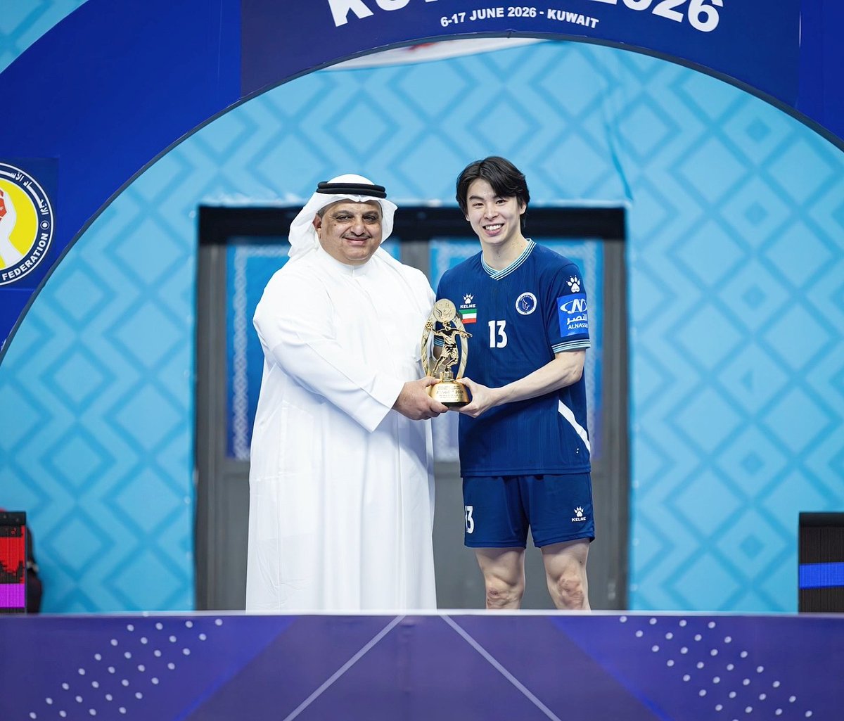 Handball_Arabic's tweet photo. 🇯🇵 الأفـضـل فـي آسـيـا 👑🪄

⭐ اختير النجم الياباني كوسوكي ياسوهيرا صانع ألعاب نادي برقان الكويتي كأفضل لاعب في بطولة آسيا للأندية.

📊 أرقام ياسوهيرا في النهائي:

🎯 سجل 9 أهداف
✔️ صنع 6 أهداف
7️⃣ حصل على 3 رميات 7 أمتار https://t.co/b3n8TBgLcy