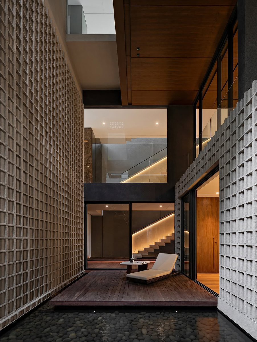 shousean19's tweet photo. I’m obsessed with this kind of home design https://t.co/jLmUvx6CZM