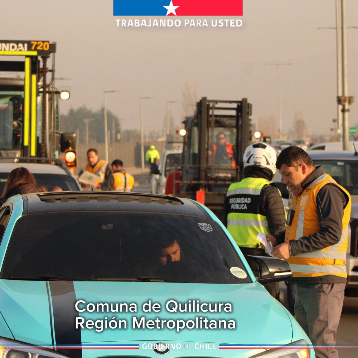 Fisca_MTT's tweet photo. Hoy en la comuna de Quilicura inspectores de @Fisca_MTT y de la @muniquilicura junto la @Carabdechile realizaron operativo de control de vehículos. Se fiscalizó documentación y condiciones de seguridad de los vehículos 🚗🛵🚛. 

Se retiraron 35 Vehículos de circulación https://t.co/hAZzQPJcS9