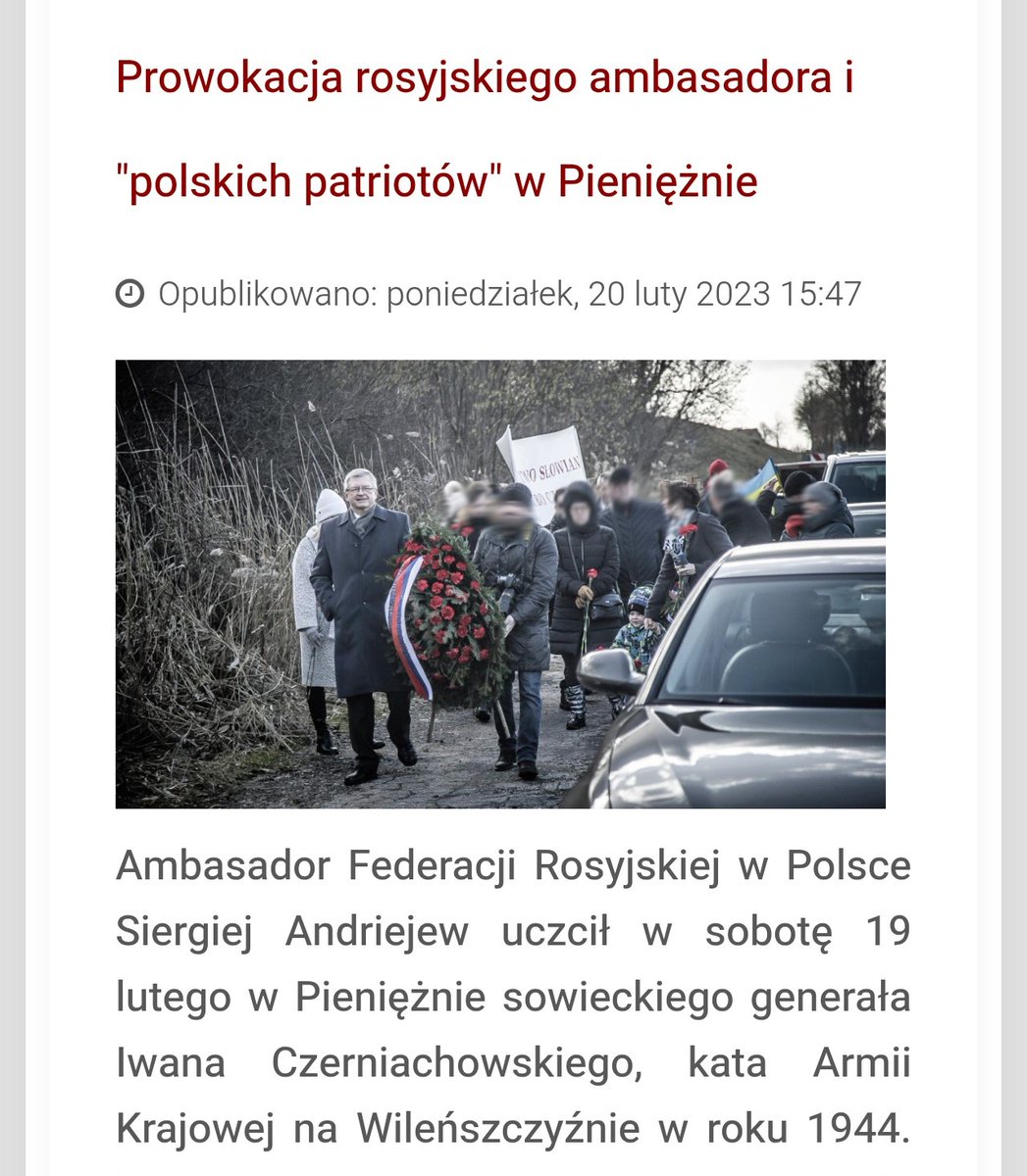 LeskiPiotr's tweet photo. Wczorajsza akcja Bąkiewicza przypomina mi rosyjskie prowokacje w Pieniężnie. Do 2015 roku był tam pomnik radzieckiego generała Iwana Czerniachowskiego, kata Armii Krajowej na Wileńszczyźnie. I pomimo tego, że pomnika już nie ma, to ambasada rosyjska co roku przyjeżdża w to miejsce i składa wieniec. Robią to tylko po to, aby wywołać jakiś skandal i prowokować. Klasyczna sowiecka metoda