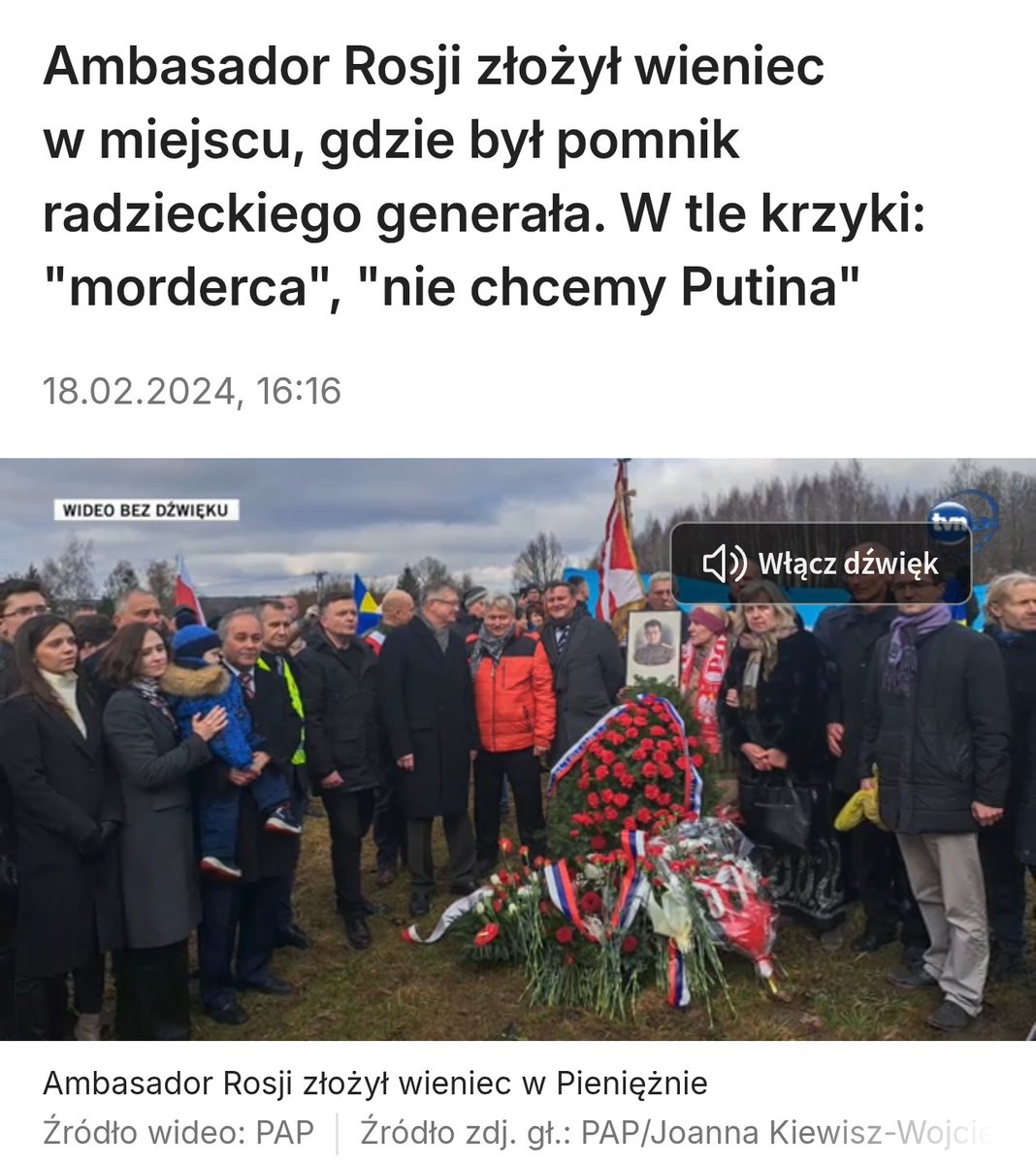 LeskiPiotr's tweet photo. Wczorajsza akcja Bąkiewicza przypomina mi rosyjskie prowokacje w Pieniężnie. Do 2015 roku był tam pomnik radzieckiego generała Iwana Czerniachowskiego, kata Armii Krajowej na Wileńszczyźnie. I pomimo tego, że pomnika już nie ma, to ambasada rosyjska co roku przyjeżdża w to miejsce i składa wieniec. Robią to tylko po to, aby wywołać jakiś skandal i prowokować. Klasyczna sowiecka metoda