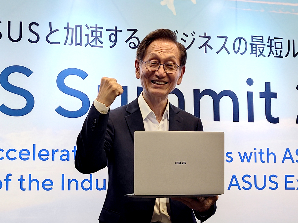 pc_watch's tweet photo. 個人でHP・Dell超えのASUSが、世界一厳しい日本法人市場を本気で狙いにきた！ https://t.co/nXWOi8djQC https://t.co/yV1Gozlfew