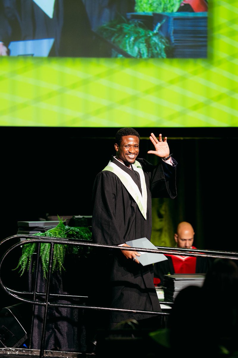 awelewacharles's tweet photo. A second degree. Graduating in Advanced Biotechnology. 👨🏽‍🔬🎓 https://t.co/IP5QL9T7oK