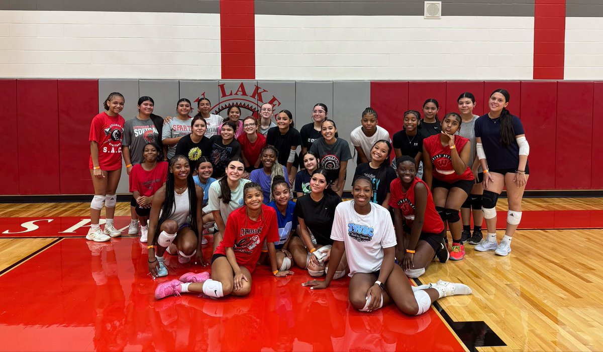 CyLakesVball's tweet photo. Week 1 of SSI ✔️ 🏐 https://t.co/hUc5D0tkSb