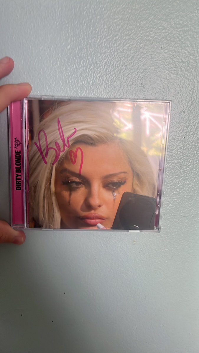 blixbly1's tweet photo. Signed Bebe Rexha cd came in🤍🤍 love you @BebeRexha https://t.co/Mg3sGkKeGH
