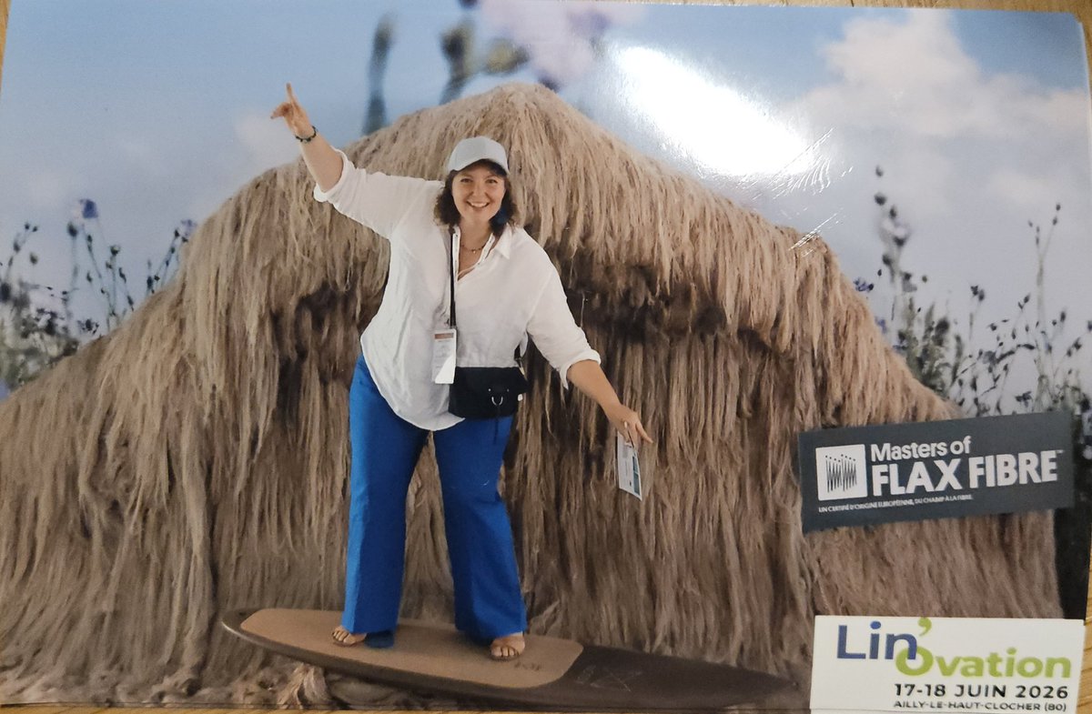 agri_zoom's tweet photo. Une belle journée au salon #LinOvation avec @Arvalisofficiel !
Le lin, une filière de passionnés 💙.
Super contente de vous avoir vu 😉
C'est encore demain, à Ailly-le-Haut-Clocher dans la Somme ! Allez-y ! https://t.co/JUCLLbu7ZI
