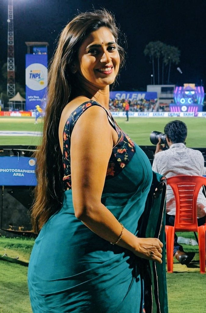 vinay778609's tweet photo. Evarina incest or cucksons or cuckhusbands Mee intlo ilanti figures unte cheppandi full ga puku naki Mee munde denguta full privacy https://t.co/qP2P6kga3K