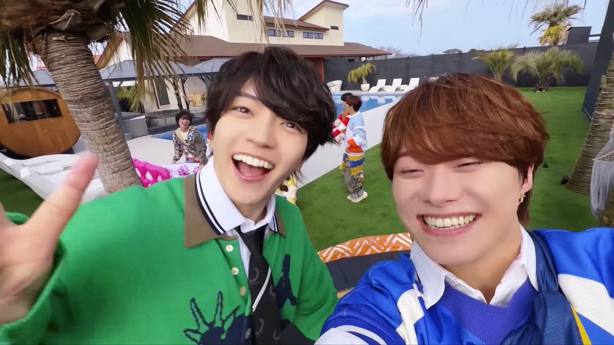 FgXbo's tweet photo. おはようございます☁️

今日木曜日𝙏𝙝𝙪𝙧𝙨𝙙𝙖𝙮✨️
日刊大橋くんの日👦💚

今日日勤です❕

朝から患者さんのお風呂中介助頑張ります✊🏻 ̖́-

蒸し暑いから水分補給しながら
お互い頑張ろうね‼️

今日もよろしくね❤️🧡 https://t.co/DDgScUFErS
