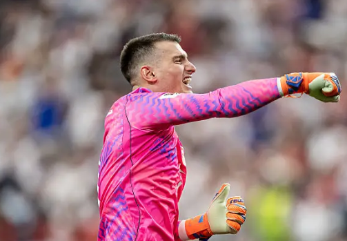 GoalsXtra's tweet photo. 🇭🇷💫 Dominik Livaković is putting in a brilliant performance. This rating certainly doesn’t do him justice. https://t.co/3T9sG4VjvH