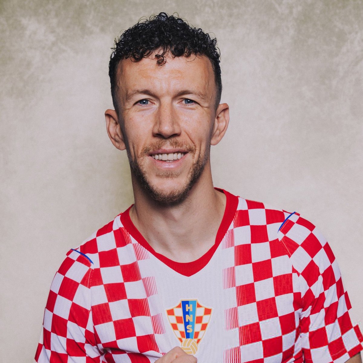ActuFoot_'s tweet photo. IVAN PERISIC 🇭🇷 REJOINT LEO MESSI 🇦🇷 🤩

Les deux seuls joueurs avec une passe décisive dans au moins 4 Coupe du monde différentes 🎯👏 https://t.co/N6ssaRk2jS