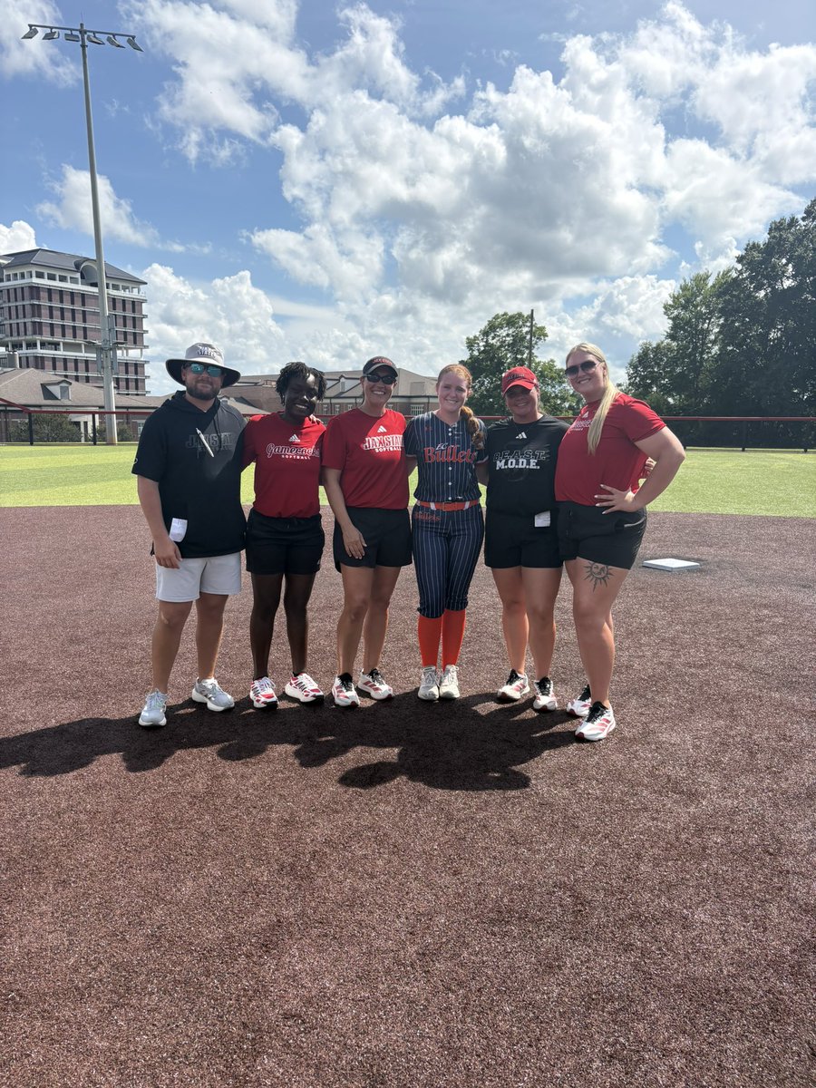 CampbellHicks28's tweet photo. I had a blast at @JaxStateSB Prospect Camp today!! The coaches and my camp teammates made the environment great! Thanks @JulieBoland5, @livgreyy @CoachSims_JSU, and  @GarrettSkelton5 for a very well run camp! I can’t wait to come back!!! Also enjoyed getting to work with Coach Grey earlier this week in Auburn and getting to see my former teammate @BrookeMonosky16!

@EC_BulletsLyons @SoftballDaphne1 @LineDsoftball @ExtraInningSB @GCMSportsAL @PrepSoftball @TopPreps @KyleParmley @SunilSportsNews @JoshBaxterNSR @NFC_Performance