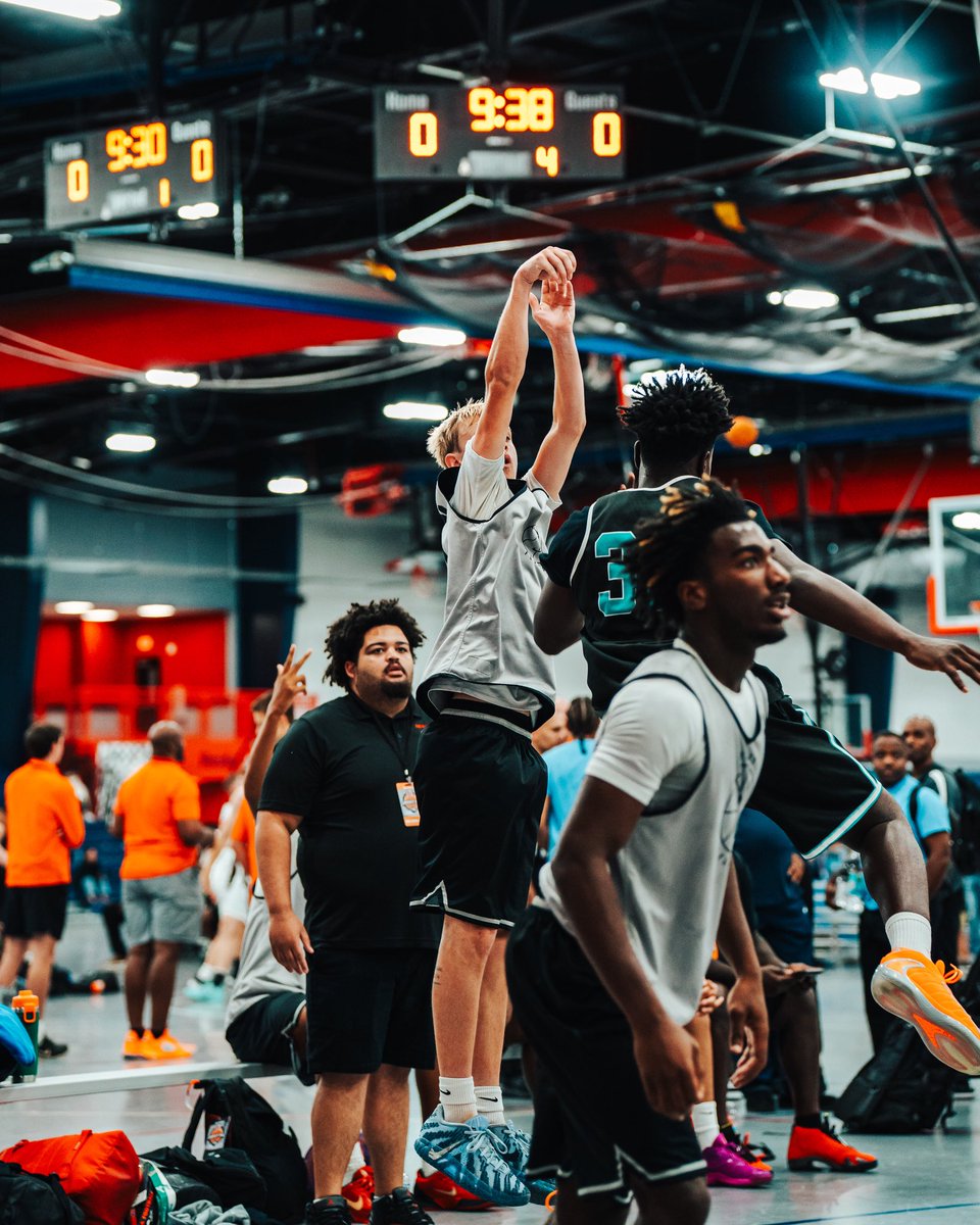StevenCCarter23's tweet photo. @Uorangemen2 Steven Carter 2028
6’1” 147 4.2 GPA
352-665-7242
Stevenccarter99@gmail.com
Bradford High school Starke, Fl
Florida Fire Elite 27 https://t.co/DApzpY6Q7a