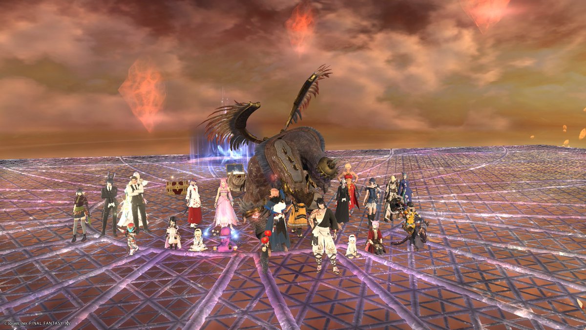 Leia2013SW's tweet photo. 今週の何しても良いサードウォークはエフェクト全表示&amp;出せる人は召喚士にしてペット最大表示にする要素を追加！
眩しい！何も見えないw
その後は下限で塔へ。何故か途中から西向くと装備外しも追加となりこれまたw
どちらもカオスでとても楽しかったです。ありがとうございました！
＃ロキヤマライブ https://t.co/tVe3zQ24PH