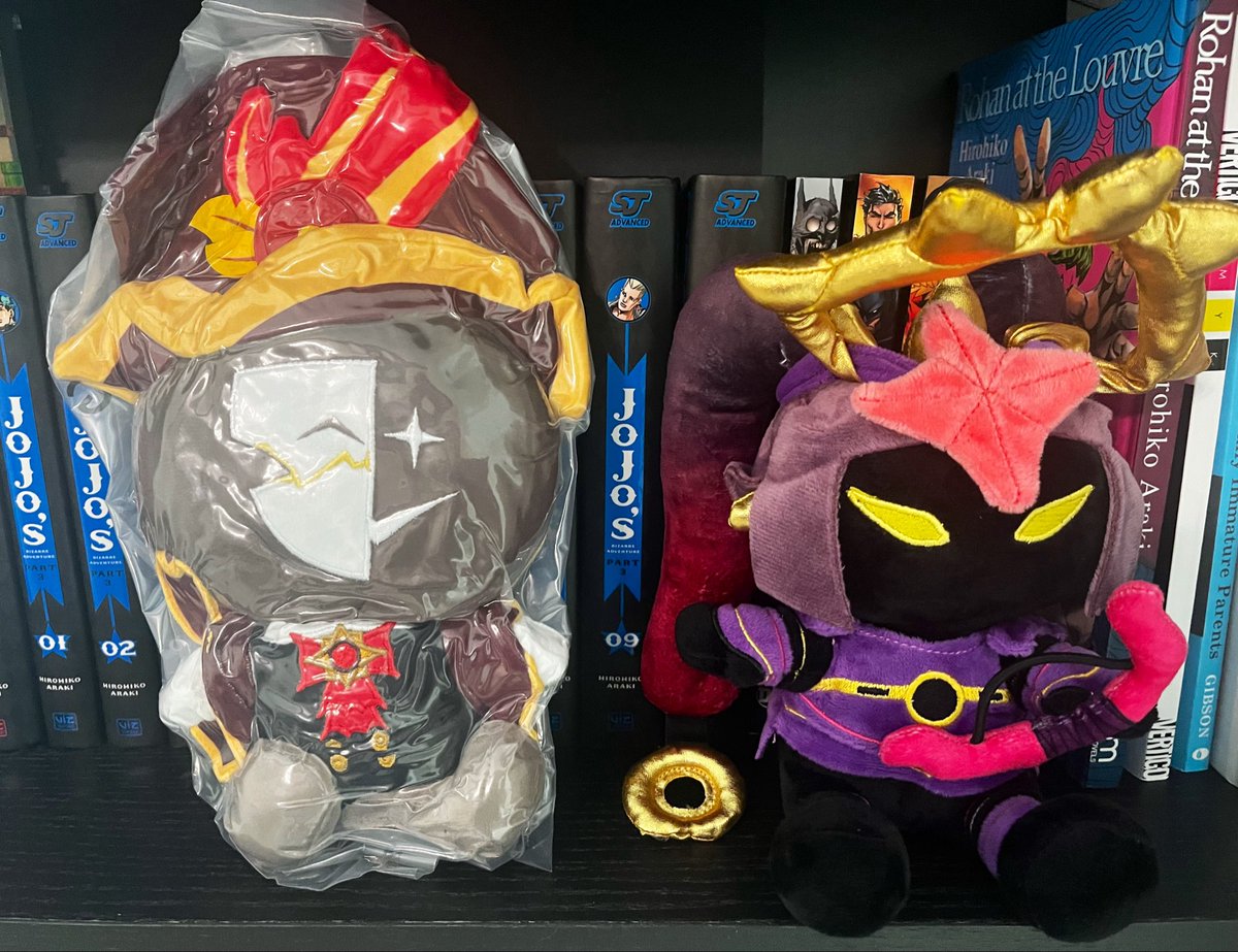 AerelisVA's tweet photo. Finally got my Narrator plushie!! https://t.co/ogmVhCye5m