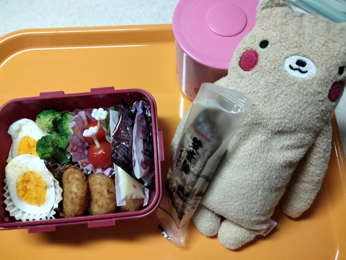 ketopito's tweet photo. 黒棒も持っていく！　#フモフモさん　#お弁当 https://t.co/NoNvANlSPd