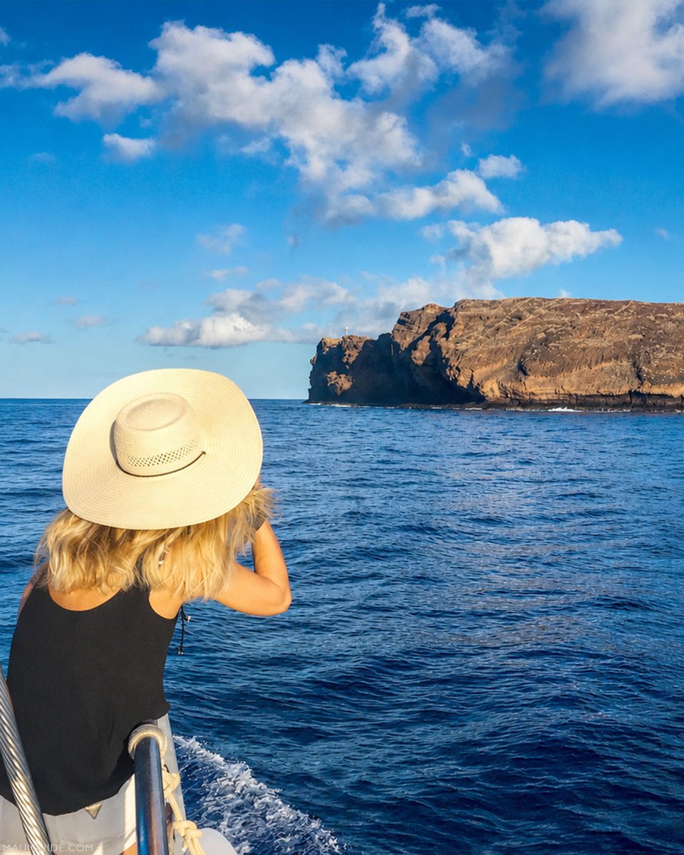Maui's tweet photo. For a classic South Maui ocean adventure, @kaikananimaui snorkel trips are hard to beat. 

From Maluaka Beach in Mākena, you'll head out to explore clear water, coral reefs, tropical fish, and sometimes honu or humpback whales during the winter season. https://t.co/55LVz2omCd https://t.co/ONlrEgkFOv