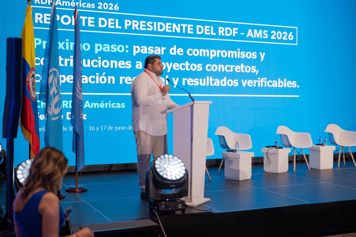 CRCCol's tweet photo. “La calidad de la regulación se mide por su capacidad de habilitar el desarrollo, no por el volumen de intervenciones que hacemos”, afirmó Felipe Augusto Díaz, quien también destacó el valor de la experimentación regulatoria. #ITURDF2026 https://t.co/LpW57FTH15