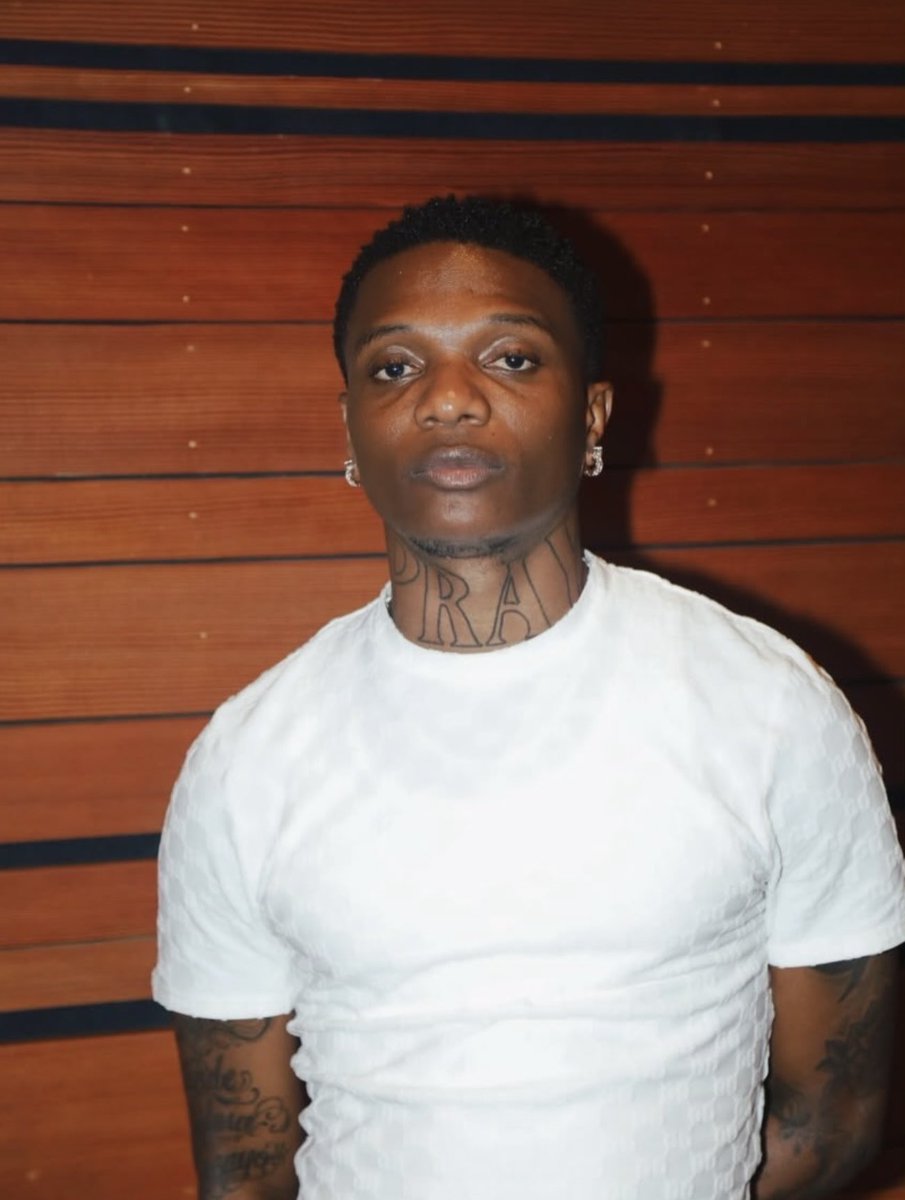 Olamide0fficial's tweet photo. Wizkid Ayo Balogun in new pictures 😍❤️ https://t.co/aIb39yYGiF