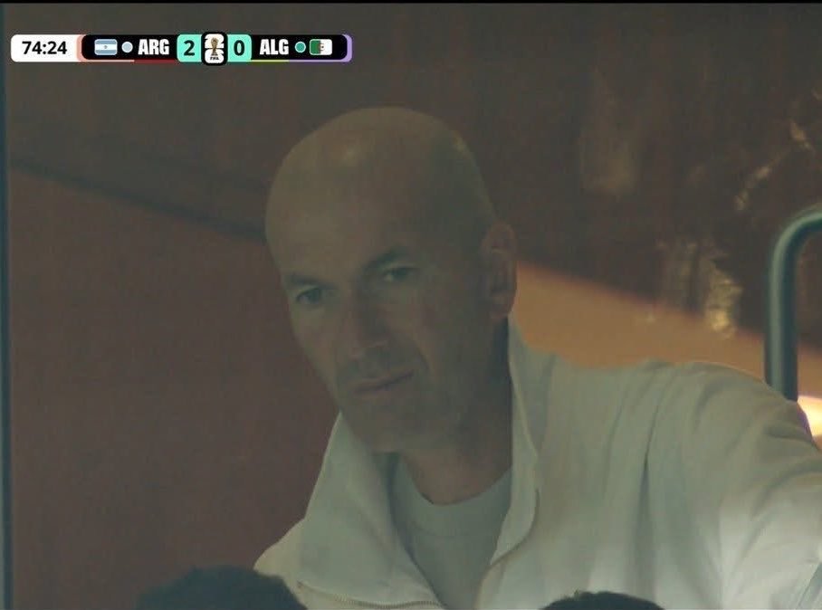 onefourpierre's tweet photo. @jpsupra Literally them watching their $80M signing today: https://t.co/yAK6WV1Sif