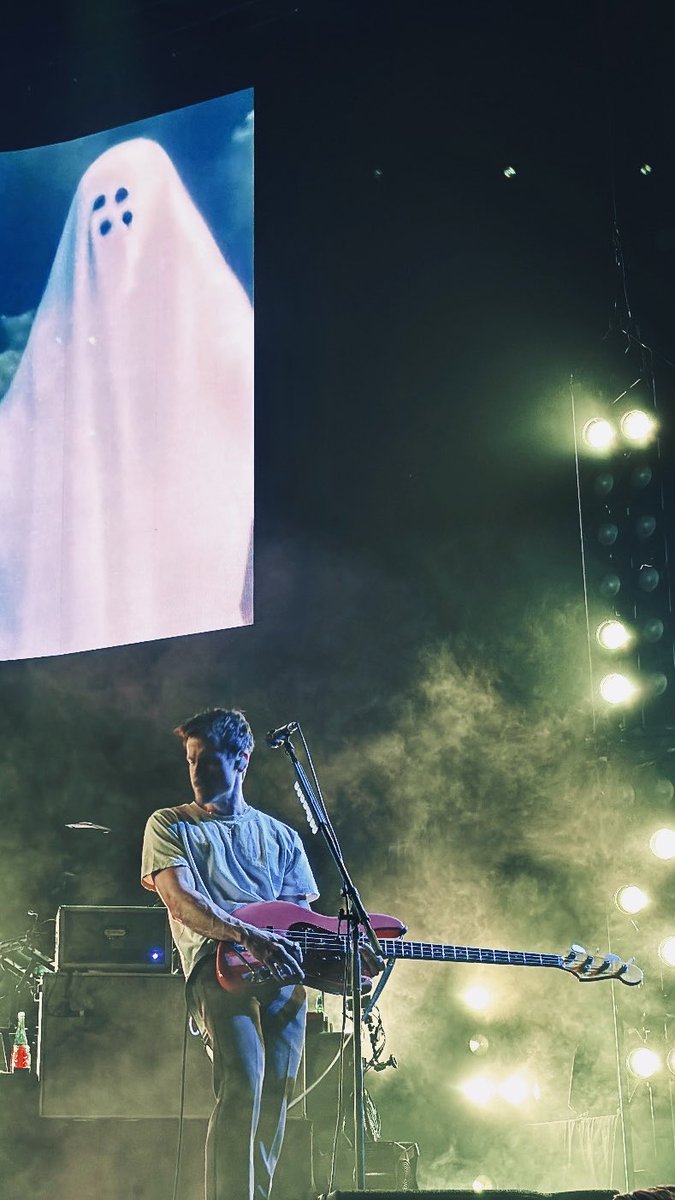 jrdnruss's tweet photo. Łódź, Poland 🇵🇱 - Cracking show. Great to be back on the road, Berlin tomorrow. @youngfollowill @doctorfollowill https://t.co/lMh6WgmiSn