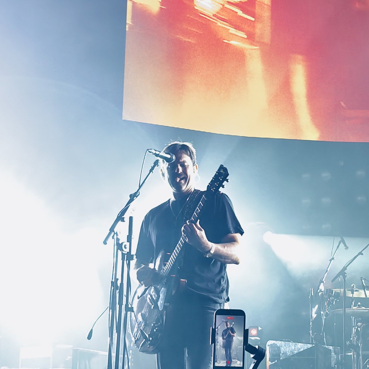 jrdnruss's tweet photo. Łódź, Poland 🇵🇱 - Cracking show. Great to be back on the road, Berlin tomorrow. @youngfollowill @doctorfollowill https://t.co/lMh6WgmiSn