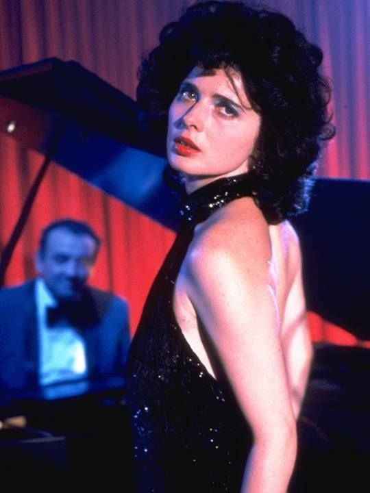 VLouca1971's tweet photo. Isabella Rossellini, Blue Velvet https://t.co/gAv1XAaOk9