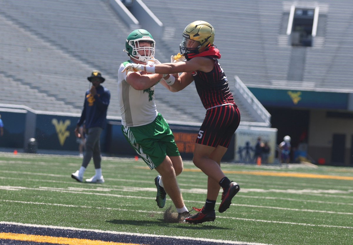 uhshawksfb's tweet photo. Runner-up finish at WVU 7v7! https://t.co/o5YWcaq1gJ