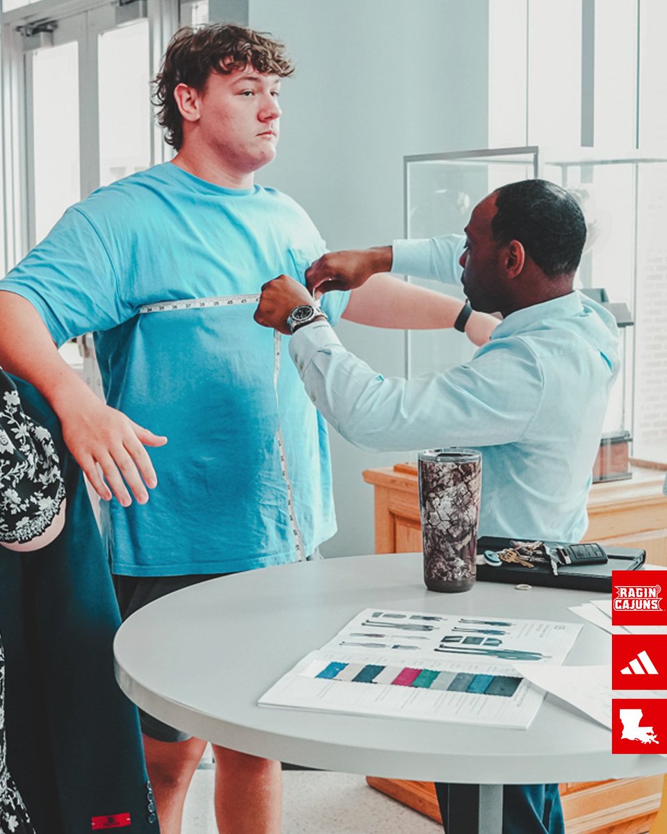 RaginCajunsFB's tweet photo. Time for our guys to 𝗦𝗨𝗜𝗧 𝗨𝗣 👔 

Thank you to the crew at Suit Up in Lafayette for their time in getting our guys fitted, and to our supporters for continuing this great program.

#cULture | #GeauxCajuns https://t.co/IW6x1L3dnP