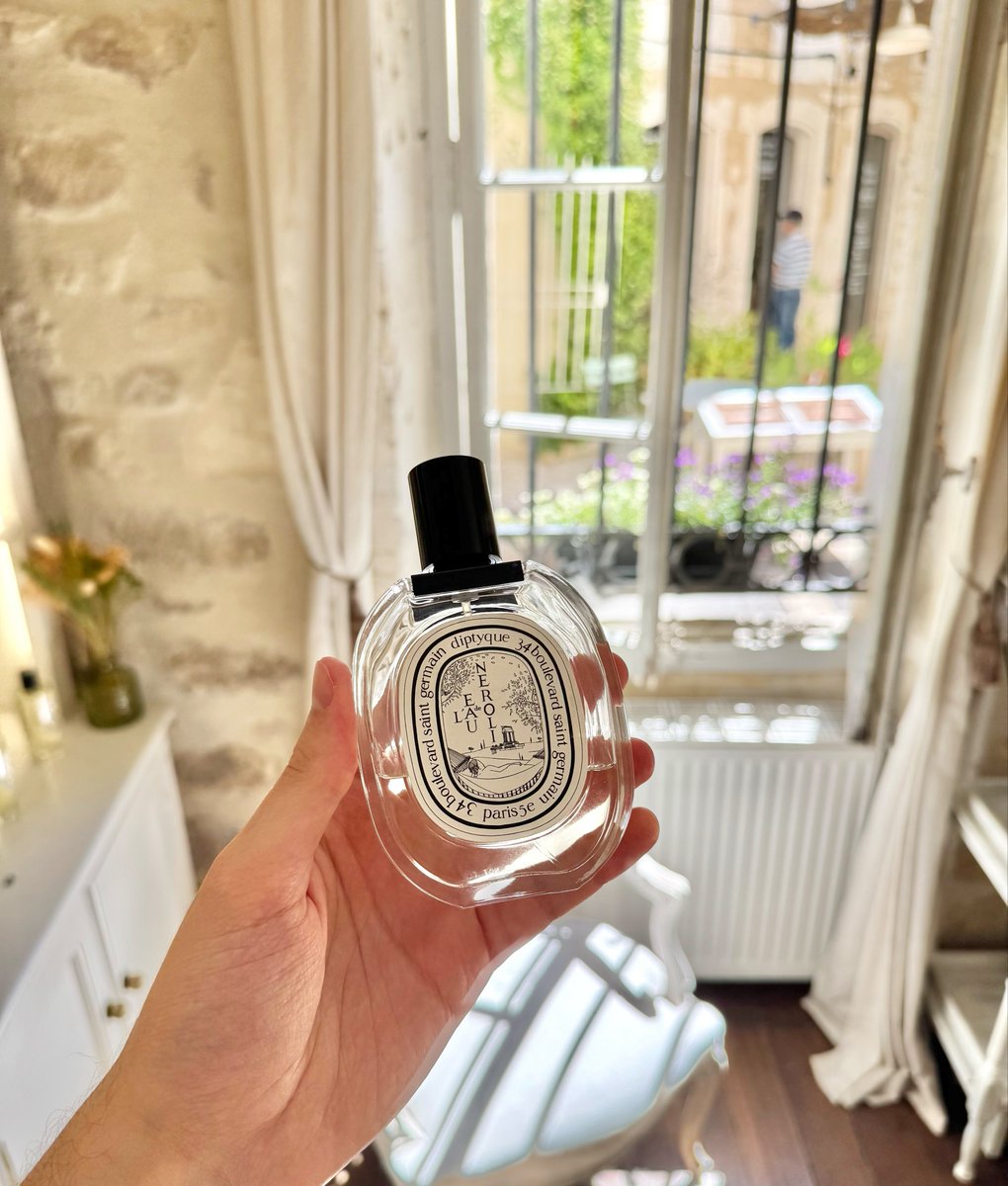 FragranceAESTCS's tweet photo. I smell laundry drying in the summer sun https://t.co/sjblQECs4S
