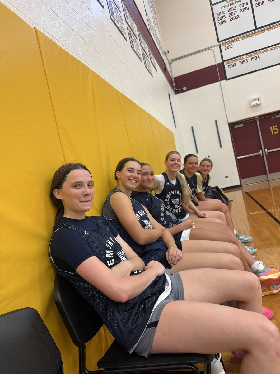 CoachRainey3's tweet photo. Went 2-2 at Morris the last two days. Excited for more games at Lisle tonight. Way to work ladies. https://t.co/uzQkkHZNTb