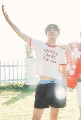 flowerhaez's tweet photo. tiny and smoll boy https://t.co/YVJGA1XFNf