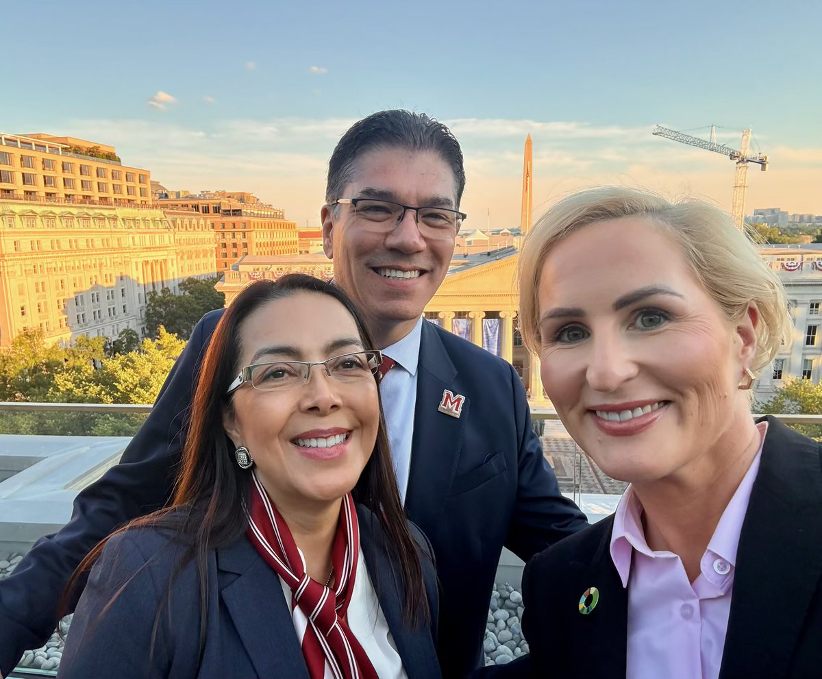 UIAinnovation's tweet photo. Last night, our CEO @BBurnsEDU gathered with UIA board members in D.C. at the @MilkenInstitute @AdvanceTheDream.

The UIA is stronger because of leaders like these — working together to expand opportunity and advance the American Dream.

We're grateful for every one of them. https://t.co/UsfxsBLDsH