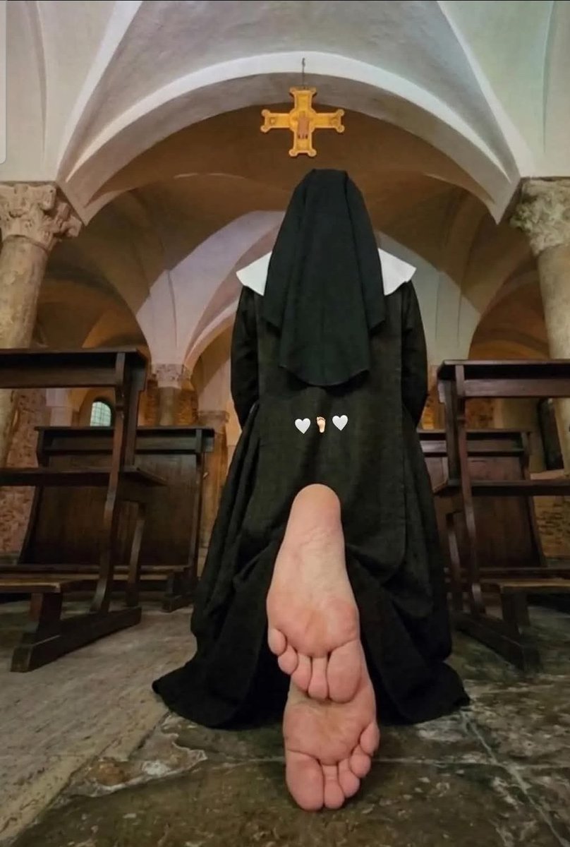 FeetVoyeur's tweet photo. https://t.co/vD37gL09KJ