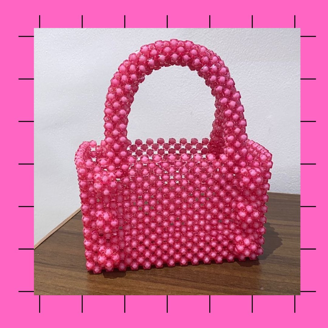 t2declutter's tweet photo. Beaded Bags! 
Slide 1: N16,000
Slide 2: N11,000
Slide 3: N11,500
Slide 4: N19,000
Slide 5: N18,000
Slide 6: 28,000

Location :  Anthony Village, Lagos https://t.co/fARA5y4dew