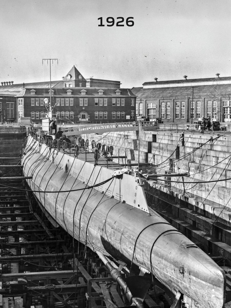 Build Submarines tweet media