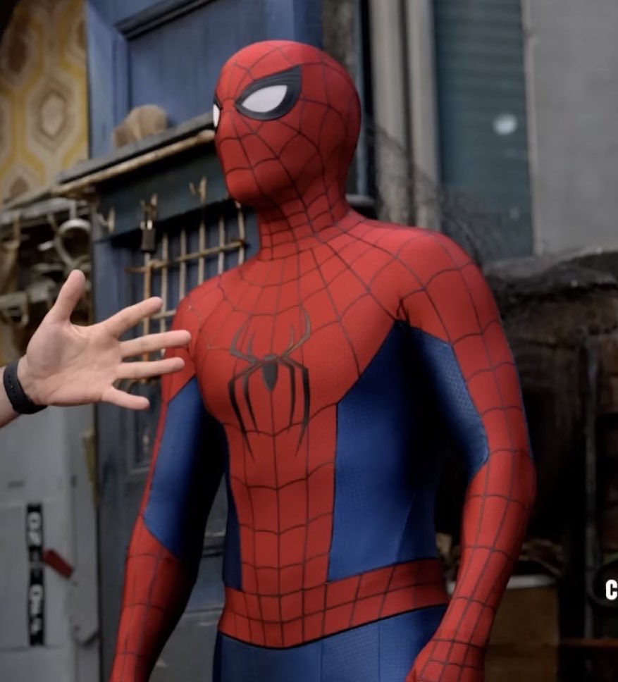 mcuspider616's tweet photo. Everytime I see a new image of this suit, I’m at loss for words https://t.co/EA76EHTCrx