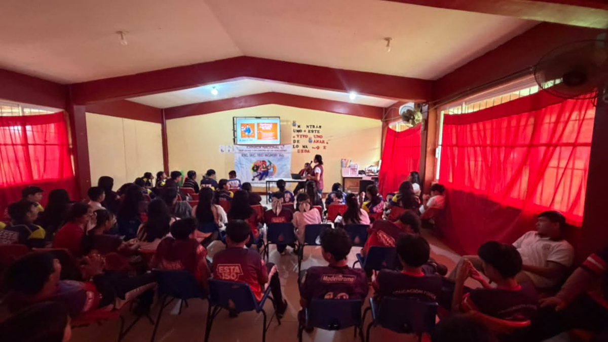 cecosamamina's tweet photo. ¡Sumando esfuerzos por el bienestar de nuestra juventud! 📷📷📷
El equipo de CECOSAMA Minatitlán, en una valiosa colaboración con SIPINNA Cosoleacaque, acudió a la Escuela Secundaria Técnica Agropecuaria No. 150 en la localidad de Coacotla. https://t.co/rzj6jYyr98