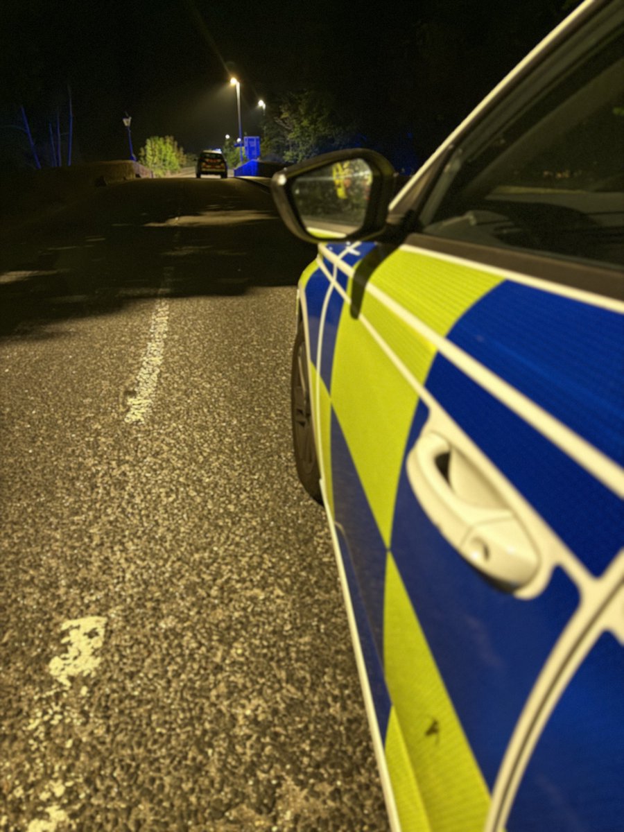 DorsetSpecials's tweet photo. #Specialconstable Paul was out across the Purbeck dealing with welfare concerns, antisocial behaviour, and conducting foot patrols in Lytchett Matravers. In the early morning he ended in Upton at an RTC where critical first aid was administered. #DorsetPolice #Purbecks #Upton https://t.co/5M5uj3dFiB