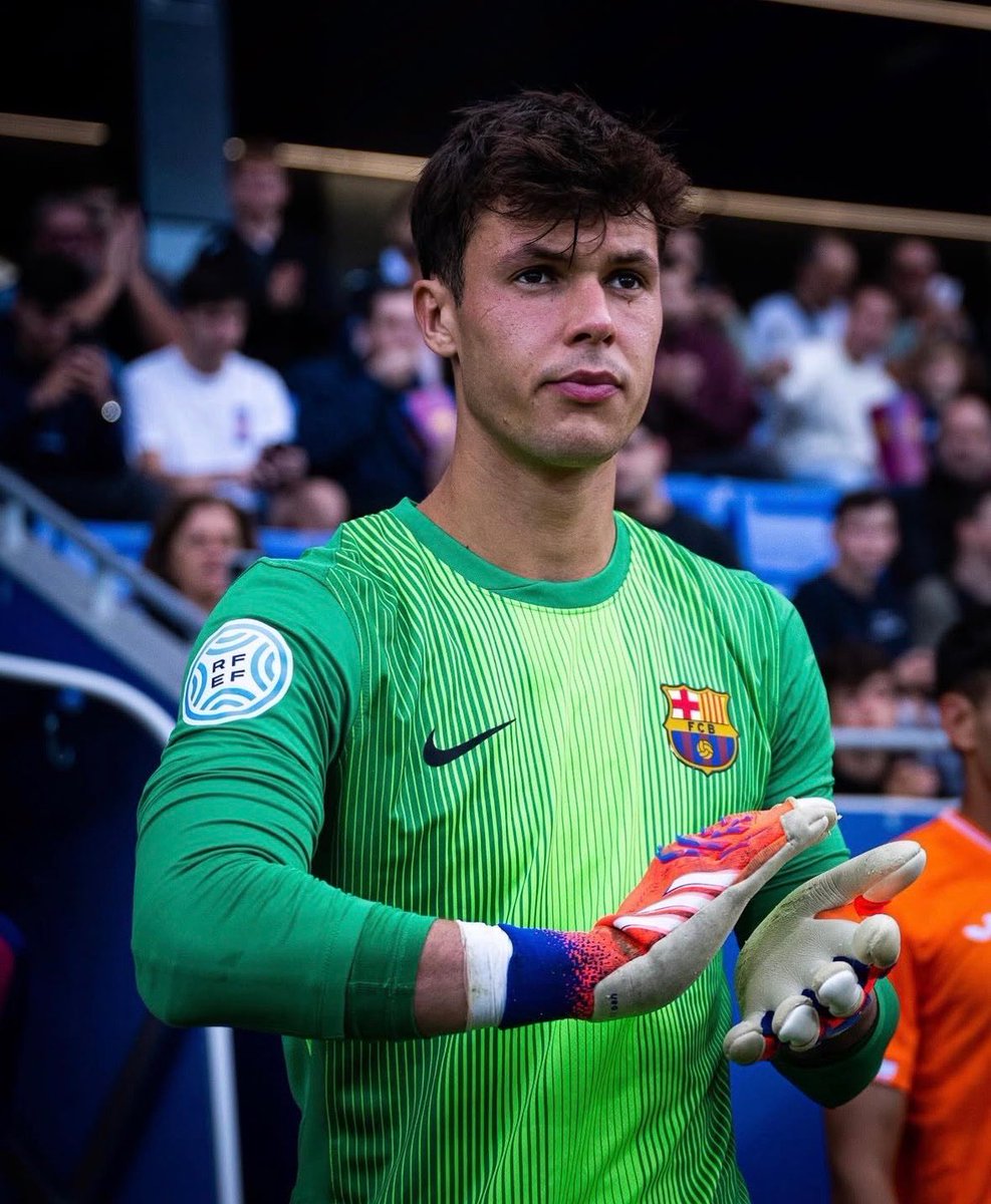 USMNTOtaku's tweet photo. Diego Kochen will be loaned out to Lyngby Boldklub from Barcelona. Kochen plans to travel on Monday, June 22 to pass medicals the following day and begin preseason with his new club. 🇺🇸🇩🇰

[🌕: @ffpolo &amp; @gbsans] https://t.co/6ab0GsYnYi